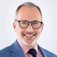 I'm so excited to finally announce that I will be interning with Deloitte's  audit practice in Dallas during winter 2021! After a crazy year of  recruitment, this is what I've been working