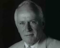 Iconic mural showcasing 1990s Portland luminaries is back: How many faces  do you recognize?