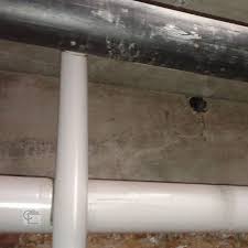 Sous Sol A Tourcoing Aeration Murale Contenant Un Tuyau En Fibro Ciment Amiante Cabinetlucarre Diagnostic Immob Parement Mural Aeration Objet Insolite