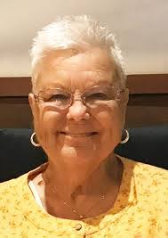 Lauren Prater's Instagram, Twitter & Facebook