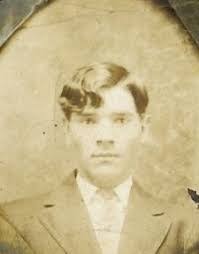 Rhonda Kesterson's Instagram, Twitter & Facebook