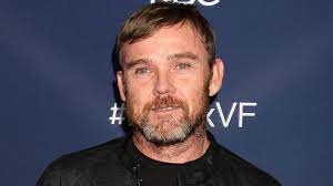 Zoek hieronder om te beginnen. Der Kleine Lord Star Ricky Schroder Hat Er Seine Freundin Geschlagen