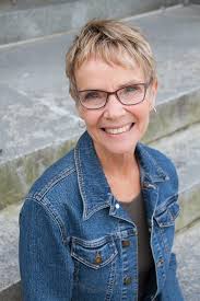 Leslie Davidson: Launching her writing life