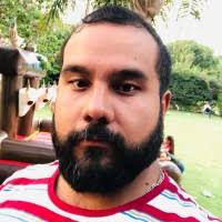 90+ perfiles de «Dan Ahumada»