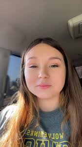 Cara Raymond's Instagram, Twitter & Facebook