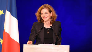 Leading french female politician knocked out cold and left lying in the street by male thugfrench conservative candidate is pictured knocked out on the. Un Homme Arrete Dans L Affaire De L Agression De Nathalie Kosciusko Morizet Linfo Re France Faits Divers