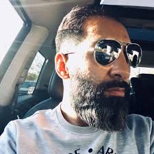 Hi all 🤗 those of you who have a carbon handbrake handle, how did you  install it? I have the sleeve type and not sure what to use to secure it  over