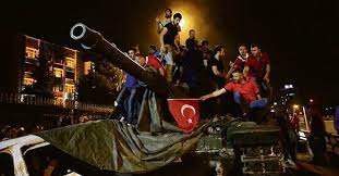 15 temmuz demokrasi ve milli birlik günü bu yıl perşembe gününe denk geliyor. 15 Temmuz Tatil Mi 15 Temmuz Carsamba Resmi Tatil Mi Takvim