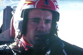 Spring 2016 Issue 30 — “Hun Fine Art Collection” —