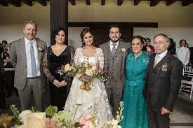 Genealogy for andrés palacios tovar (deceased) family tree on geni, with over 200 million profiles of ancestors and living relatives. Andres Tovar Y Claudia Martin Se Juran Amor Eterno Revista Q