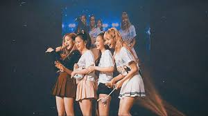 This is 2019 blackpink world tour concert in malaysia (day 2) the girls are all amazing on that night ❤️ sorry for some noisy. Treatblackpinkbetter Chongwengjie1 Twitter