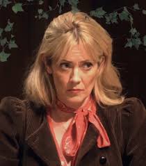 Francesca Rowan-Plowden: Fashion Icon and Style Inspiration