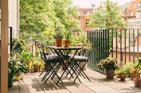 Inspirasi taman minimalis karya ruang skala atelier / lindung soemarhadi. Tips Praktis Untuk Membuat Taman Mungil Cantik Di Balkon Rumah Anda Arsitag