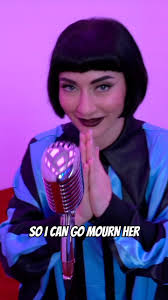 tag someone who could use a new Qveen Herby song for this ECLIPSE 🌖🦇!!