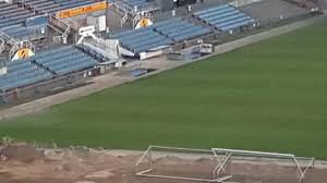 Naast basisgegevens worden, mits beschikbaar, ook informatie over het adres, de bereikbaarheid, bijzonderheden, de prijzen in het stadion en. Holstein Kiel Umbau Holstein Stadion Sportbuzzer De