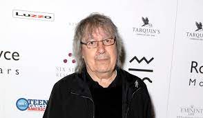 Bill bradley, a gentleman, scholar, athlete, and statesman, found success in every arena. Bill Wyman Forum Das Wochenmagazin