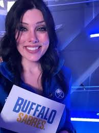 Allie Brady's Instagram, Twitter & Facebook