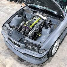 Wenn Man Den Motorraum Aufraumt Kann Man Ja Auch Gleich Mal Einen 1jz Reinstecken Mit Unserem Getriebeadapter Kit Kannst Du Soga Bmw E36 Bmw Bmw Classic Cars