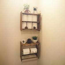 野菜ストッカーやトイレストッカーを 簡単にdiy インテリアにも合わせやすく 使い勝手も抜群 狭い場所やデッドスペースも上手に利用できるストッカーは 100均などを使ってプチプラで手作りできちゃいます 収納上手さんたちのアイデアに倣って お洒落で機能的な