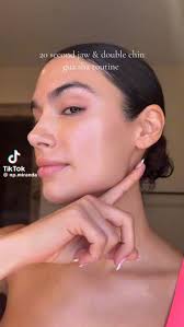 Kellie Carroll (kelliekcarroll88)