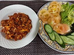 Kembali ke resepi, resepi sambal telur ini boleh juga anda ubah sesuaikan sedikit. Simple Dinner Hadya