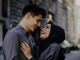 Hari jumaat adalah hari yang penuh barakah dan memperbanyakkan amalan sunat sangat digalakkan untuk dilaksanakan pada sepanjang hari salah satu amalan sunat yang sangat sinonim dengan malam jumaat ialah pasangan suami isteri bersama. Suami Isteri Kuat Nafsu Harus Hati Hati Mahu Bercumbu Di Bulan Ramadan Ad Din Mstar