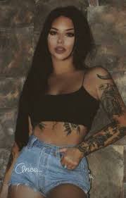 Maria Becerra pack curves showcase