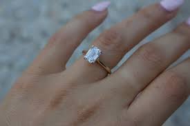 custom engagement rings Hong Kong