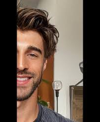 Thomas Lipari's Instagram, Twitter & Facebook