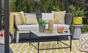 Maybe you would like to learn more about one of these? 29 Easy Garden Ideas Simple Low Maintenance Updates To Transform Your Outdoor Space