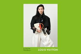 Apakah ini yang disebut sebuah momen perputaran? candanya. Naomi Osaka Liu Yifei Join Diverse Cast In Louis Vuitton Spring Ads Wwd