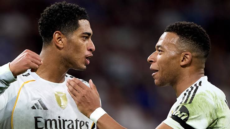 Kylian Mbappé y Jude Bellingham quedaron fuera de la primera convocatoria  de Álvaro Arbeloa para el Real Madrid, ya que el nuevo entrenador llamó a  cinco estrellas de la academia para el partido de la Copa del Rey. |  Goal.com Argentina