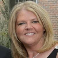 Stacy Combs's Instagram, Twitter & Facebook