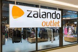 Per le carte di credito il numero verde 800.444.223 oppure il +39 02 8710 9001 da cellulare o dall'estero. Numero Verde Zalando 08959 895 999 Servizio Clienti Zalando