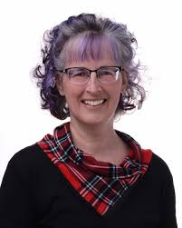 Linda Petro's Instagram, Twitter & Facebook