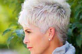 For a small amount of effort you can look great in straight. 50 Best Short Hairstyles For Women In 2021