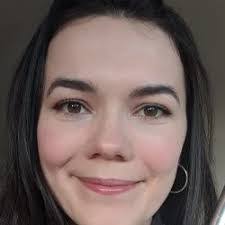 Leila Marshall's Instagram, Twitter & Facebook