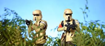 Hasbro Star Wars Black Series Scarif Stormtrooper Walmart Exclusive Fwoosh Despite the picture showing the scarif stormtrooper squad leader, what you would be ordering is the walmart exclusie scarif stormtrooper. hasbro star wars black series scarif