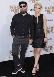 Fred durst is in this! Limp Bizkit Frontman Fred Durst Divorcing Wife Kseniya Beryazina Daily Mail Online