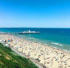 Bournemouth beach between durley chine and pier (tagarete, jun 2009). Beautiful Bournemouth Beach Bournemouth Beach Beautiful Travel Destinations Beautiful Beaches