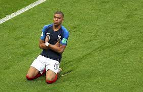 Символ игры мбаппе на этом евро. A Vy Znali Chto Firmennoe Prazdnovanie Mbappe Svyazano S Playstation O Duhe Vremeni Blogi Sports Ru