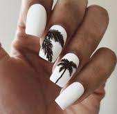 Este estilo de uñas decoradas se usan generalmente para verano.los colores que sobresalen son el azul, blanco y rojo, aunque también vas a ver otras ideas. 71 Ideas De Unas Marineras Unas Nauticas Manicura Disenos De Unas
