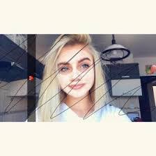 Laura Krawczyk's Instagram, Twitter & Facebook