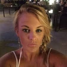 Lauren Prentice's Instagram, Twitter & Facebook