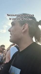 Non Mi Importa Se Piangi Canzone