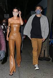 S2021 e02 mininterviewnews and informationdaytime. Kendall Jenner In A Skintight Brown Leather Outfit With Boyfriend Devin Booker In New York 04 Gotceleb