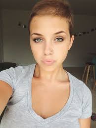 Girl Buzzcut Tumblr Girl Pixie Styles Shaved Hair
