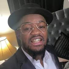 Stream De Mayor music