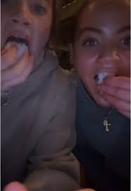 🩷Avery🩷 (@avery_grace.f)