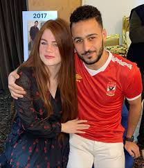 ما بين الإنقاذات الأسطورية والأخطاء القاتلة. ØµÙˆØ± Ø²ÙˆØ¬Ø© Ø¨ÙŠÙƒÙ‡Ø§Ù… ÙˆØ§Ø­ØªÙØ§Ù„Ù‡Ø§ Ø¨Ø§Ù„Ø¹ÙˆØ¯Ø© Ø¥Ù„Ù‰ Ø§Ù„Ù†Ø§Ø¯ÙŠ Ø§Ù„Ø£Ù‡Ù„ÙŠ Ø´Ø¨Ø§Ø¨ÙŠÙƒ